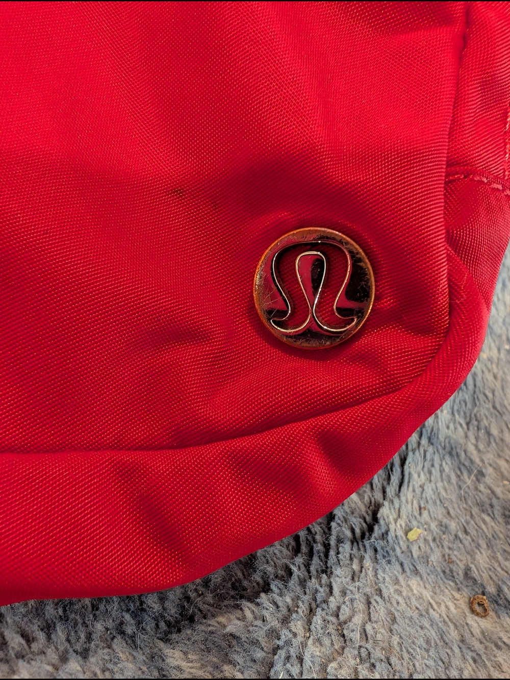 lululemon bright red Belt Bag with Mesh Interior - Picture 6 of 7